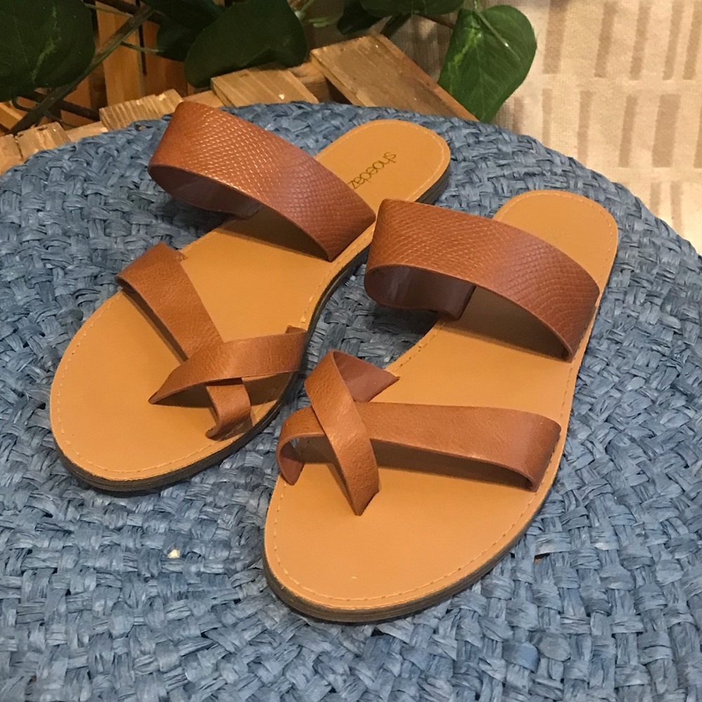 Shoe dazzle Brown Flat sandals size 8w